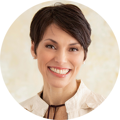 Headshot of Laura Barrett