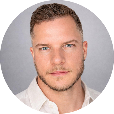 Headshot of Matthew Lowe